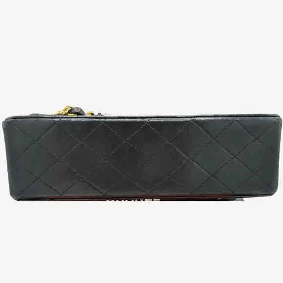 Vintage Authentic Chanel Lambskin medium Classic Double flap with 24k gold - Picture 2 of 16